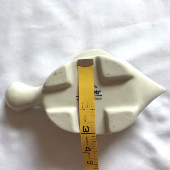 Pier 1 Imports Stoneware White Sea Turtle Grinning Planter Flower Succulent - Picture 6 of 6